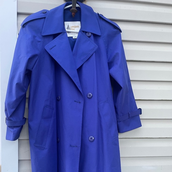 Vintage London Fog trench - Picture 2 of 3